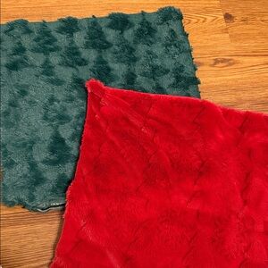 Red and Green Plush Throw Blankets